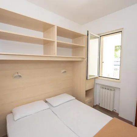 Parco vacanze Villaggio Holiday *