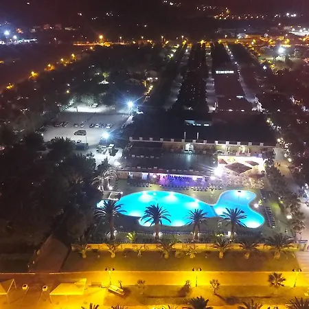 Villaggio Holiday Parco vacanze *